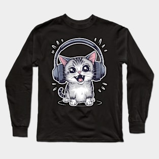 cat with headphones Long Sleeve T-Shirt